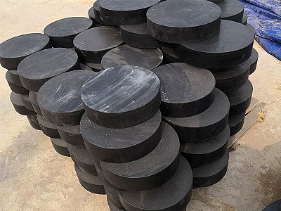 永定区板式橡胶支座由若干层橡胶片与薄钢板经加压硫化